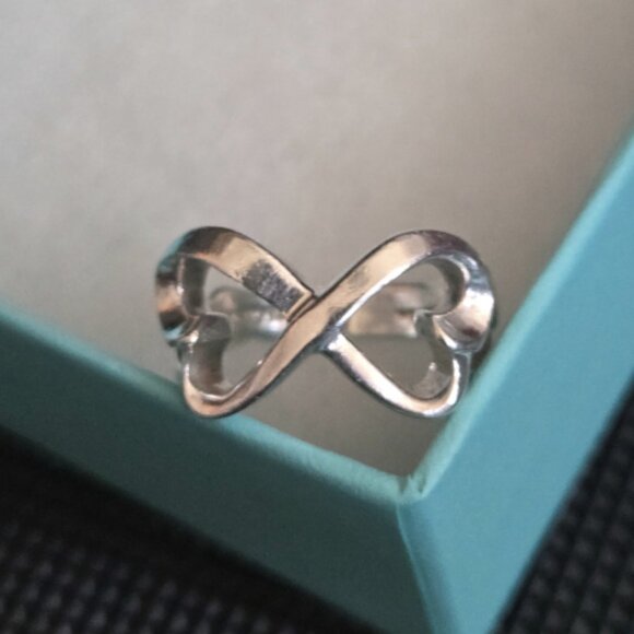 Tiffany & Paloma Picasso Ring - Picture 4 of 9